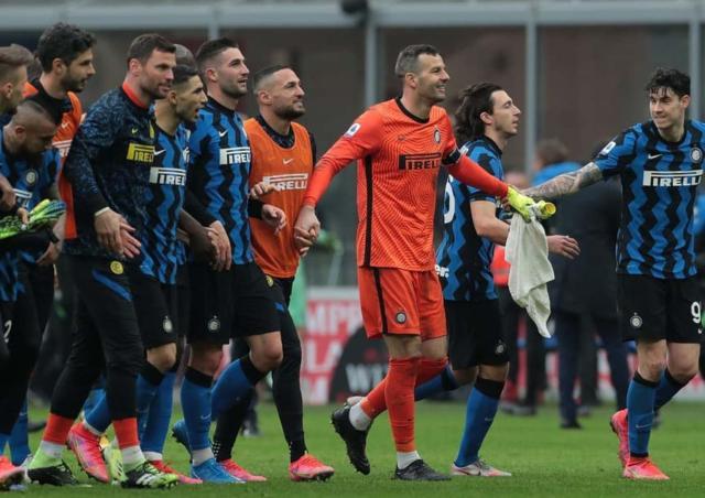 bwin-完美国米击溃疲惫米兰！德比3球差距是争冠分水岭？